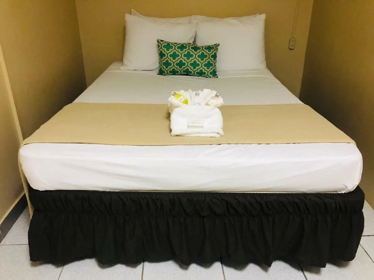 Arecibo Inn